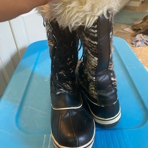 Size 8 winter boots